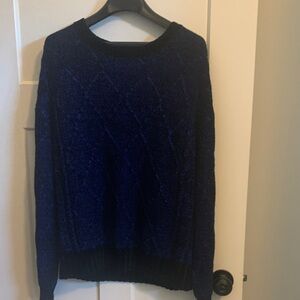 Tahari Navy and Black Crew Neck Sweater